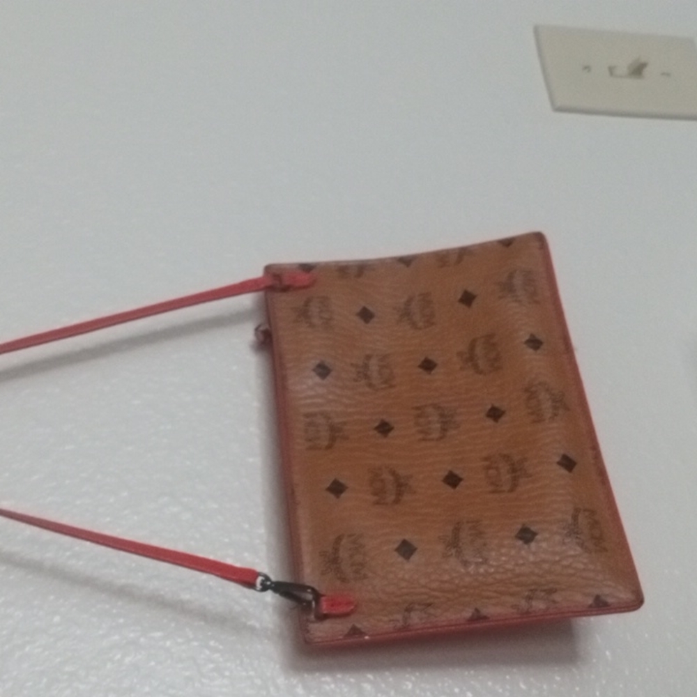 Mcm small wristlet